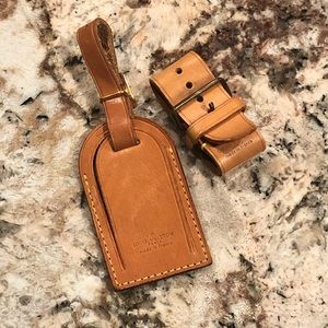 ‼️FLASH SALE‼️ Louis Vuitton Luggage Tag & Poignet